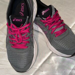 ASICS Women's Gray and Hot Pink Athletic Running Shoes